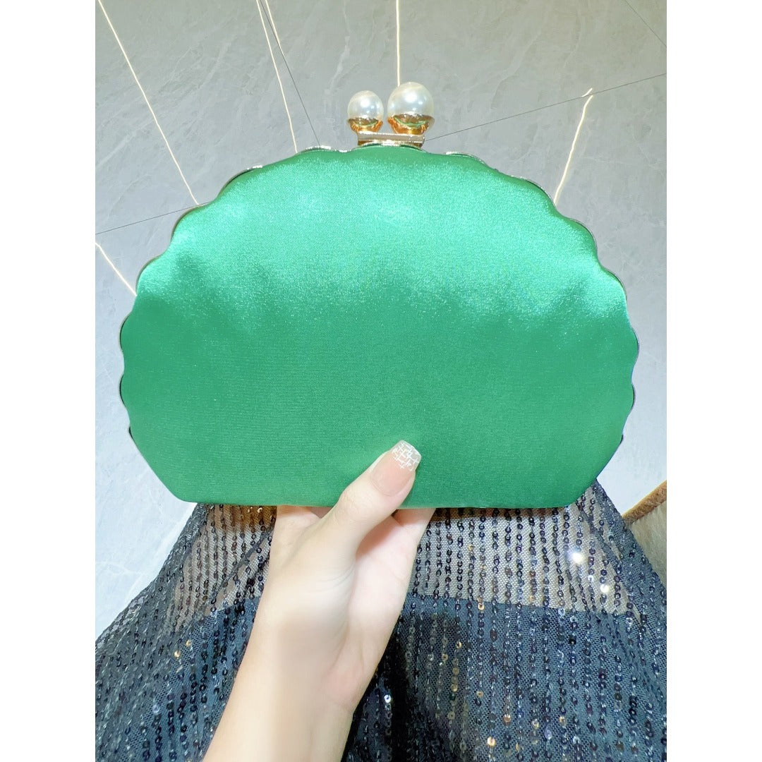 Elegant Retro Beaded Clam clutch